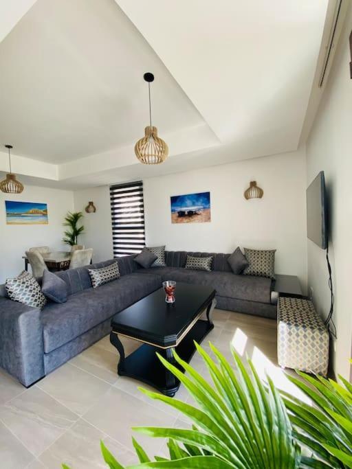 Luxurious Golf & Sea View Beach Apartment With Pool Access - Tamourrit, Taghazout Bay ภายนอก รูปภาพ